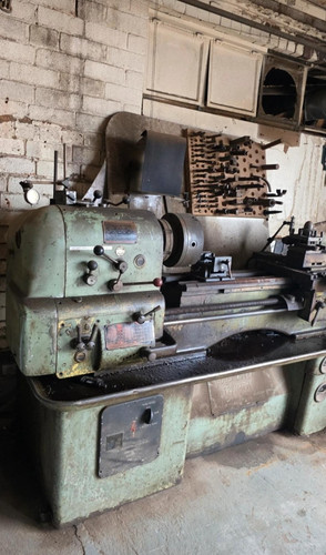 Colchester triumph lathe - colchester,